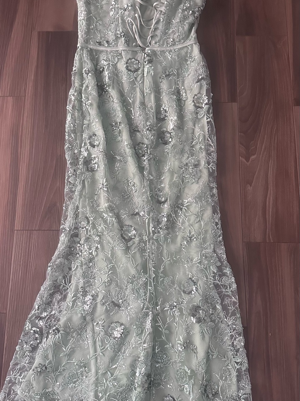 HOUSE OF CB
Naima Jade Hand
Beaded Dress Jade Size - L (reg cup a-c) - Picture 11 of 11